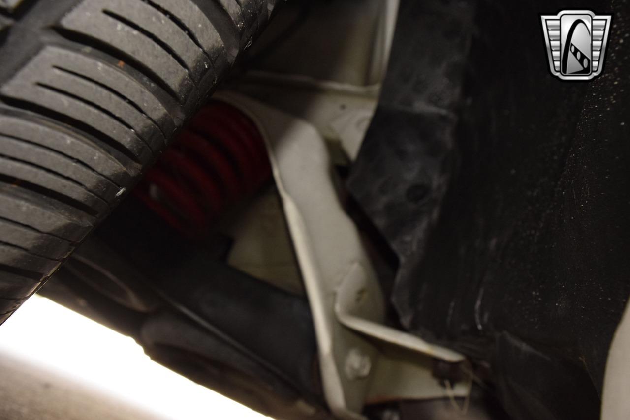 1999 Ford Mustang 12