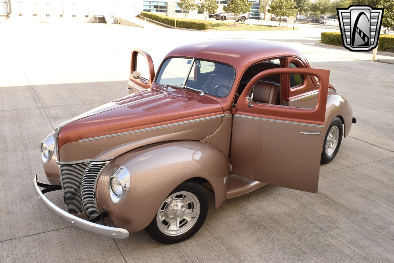 1940 Ford Deluxe 31