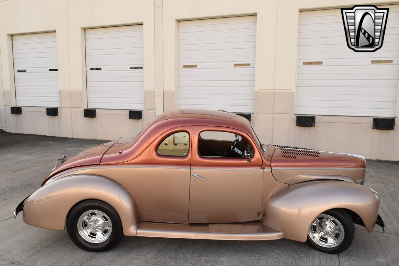 1940 Ford Deluxe 42
