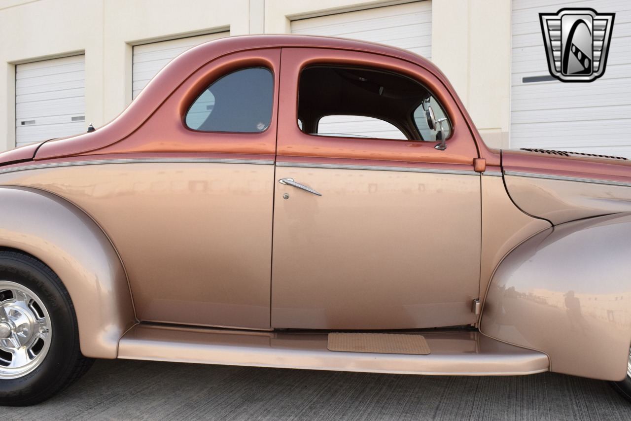 1940 Ford Deluxe 63