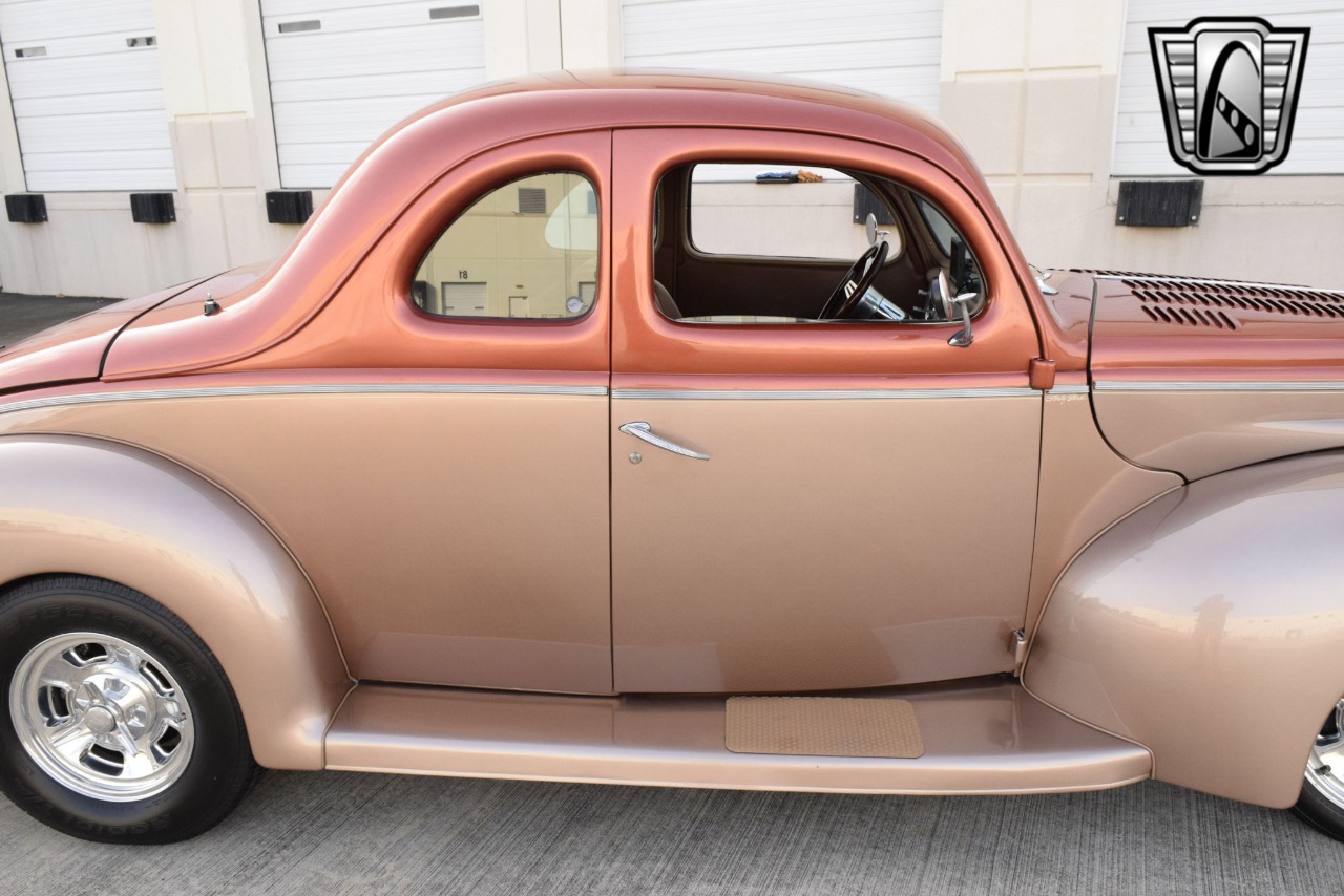 1940 Ford Deluxe 64