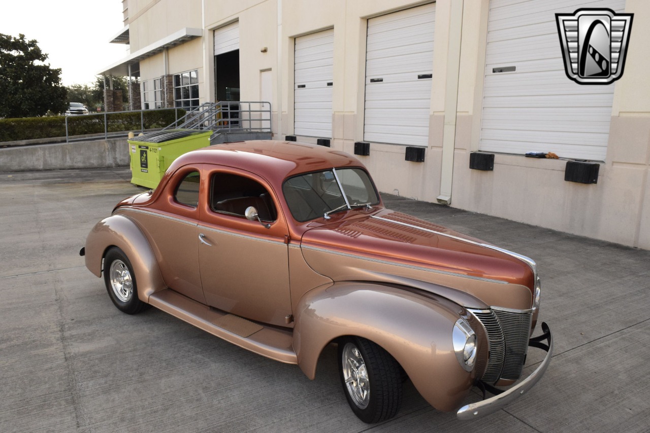 1940 Ford Deluxe 44