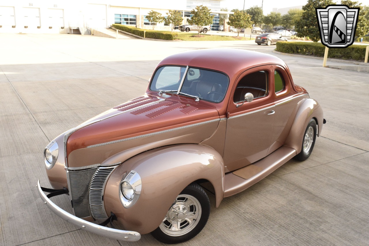 1940 Ford Deluxe 49