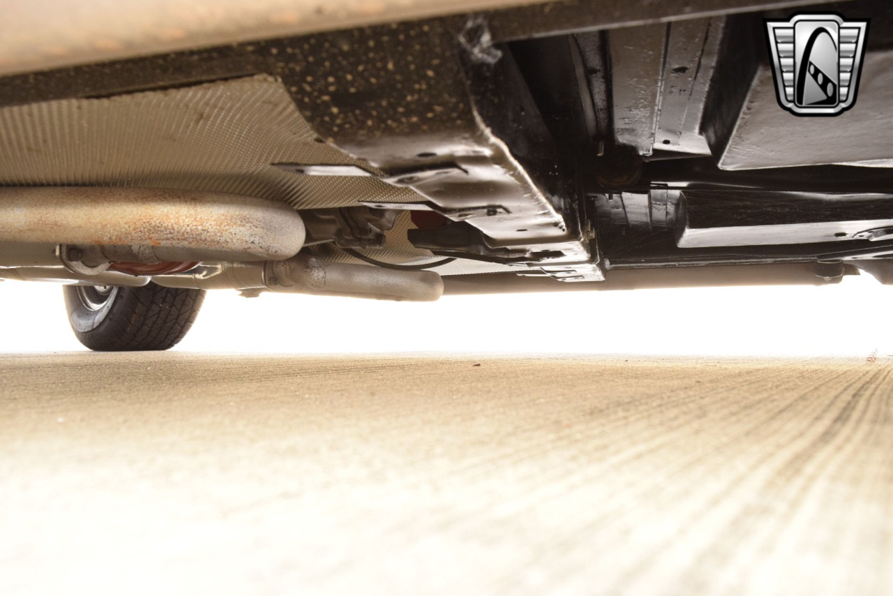 1968 Chevrolet Corvette 75