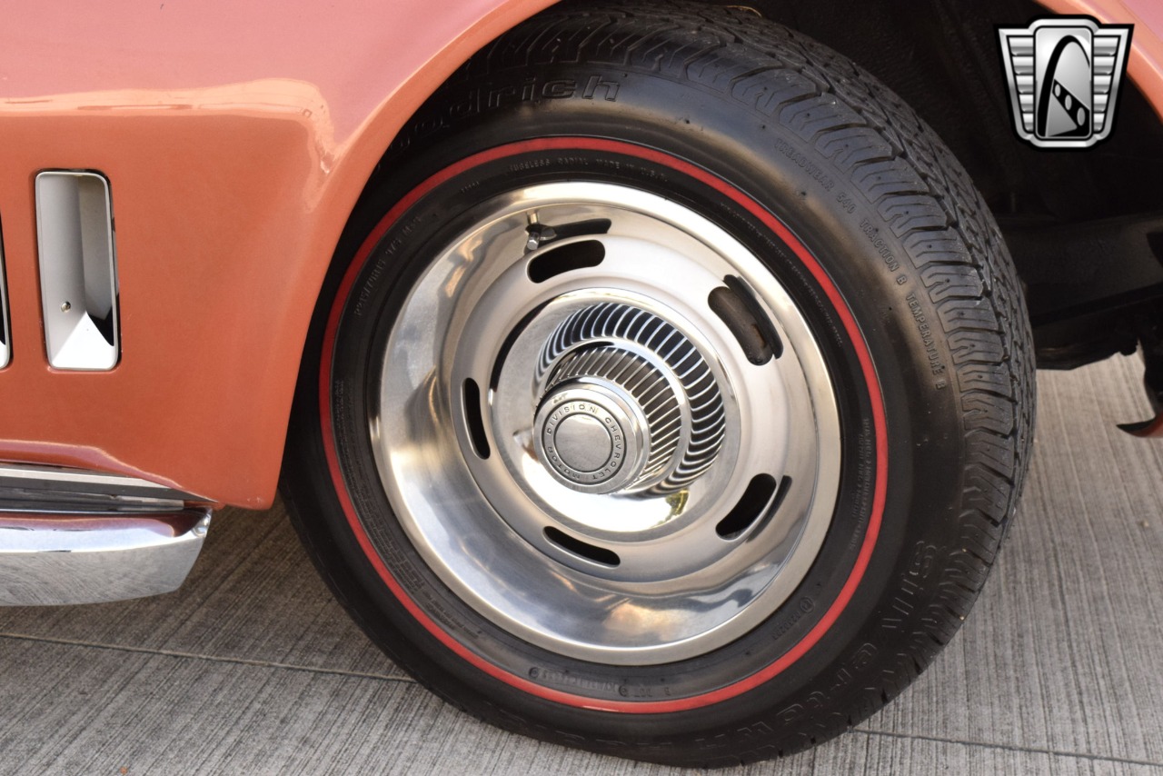 1968 Chevrolet Corvette 10