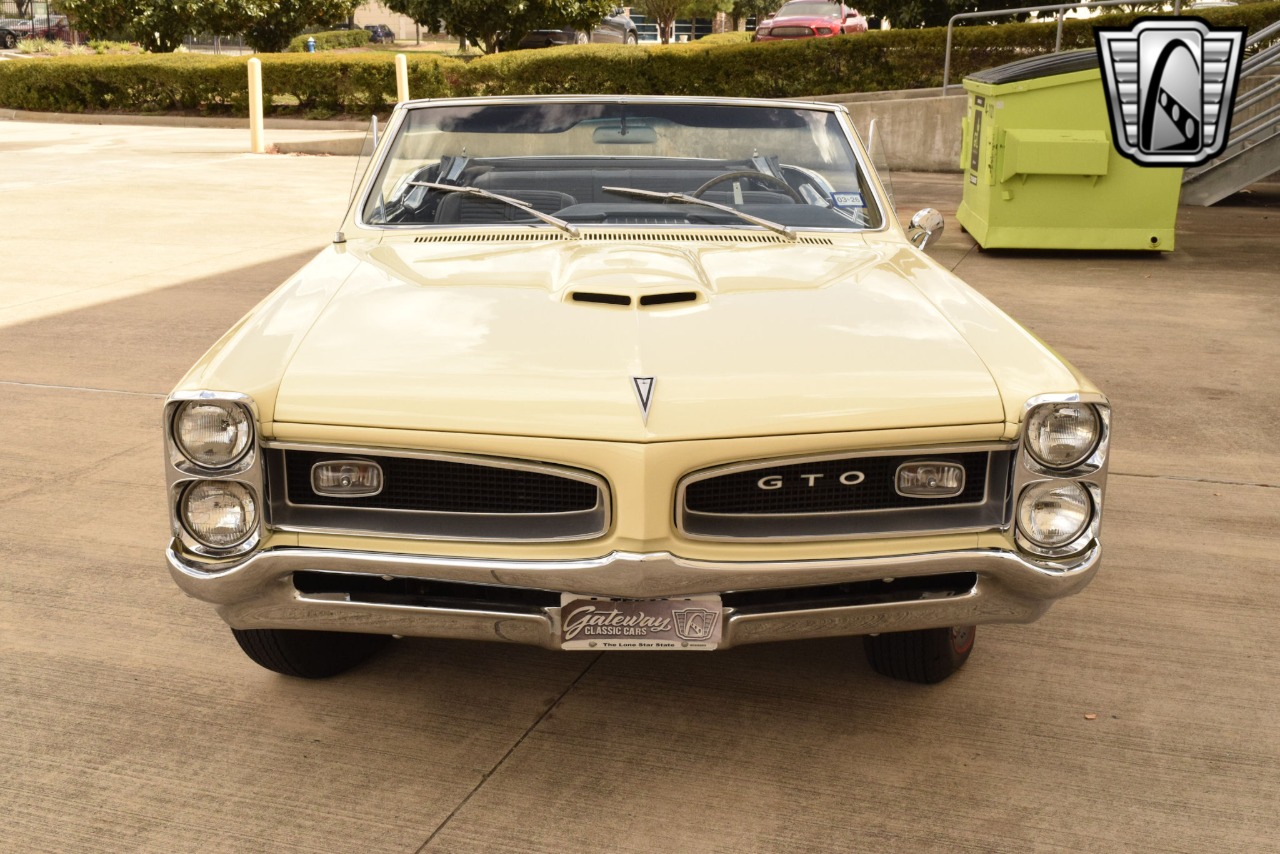 1966 Pontiac GTO 35