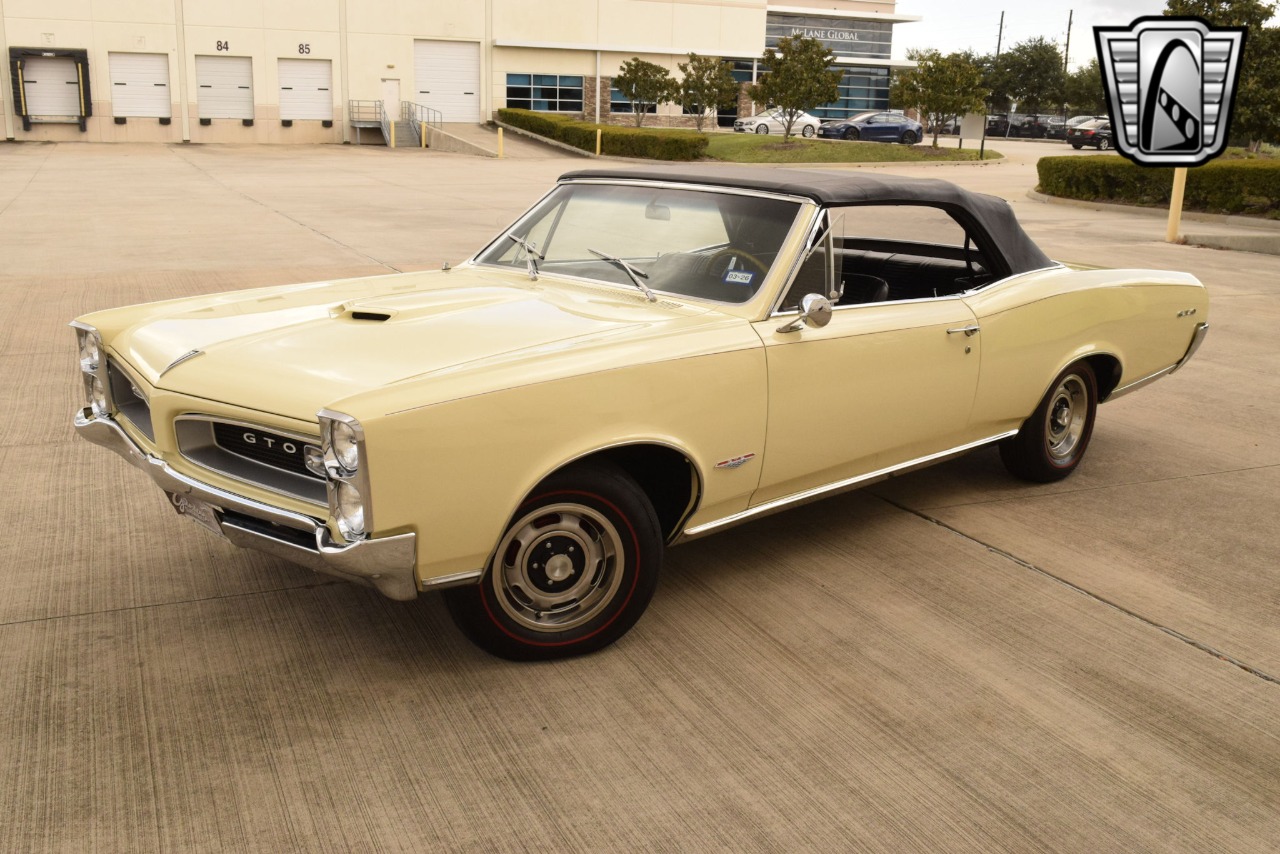 1966 Pontiac GTO 4