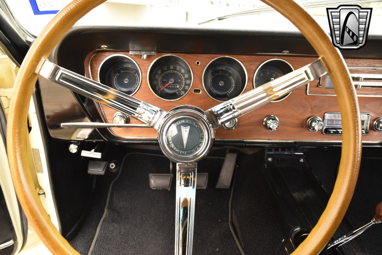 1966 Pontiac GTO 25