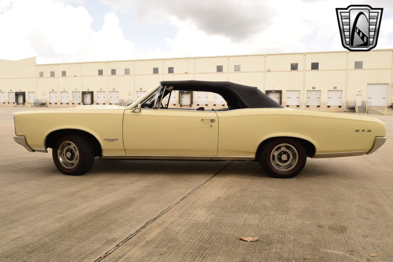 1966 Pontiac GTO 42