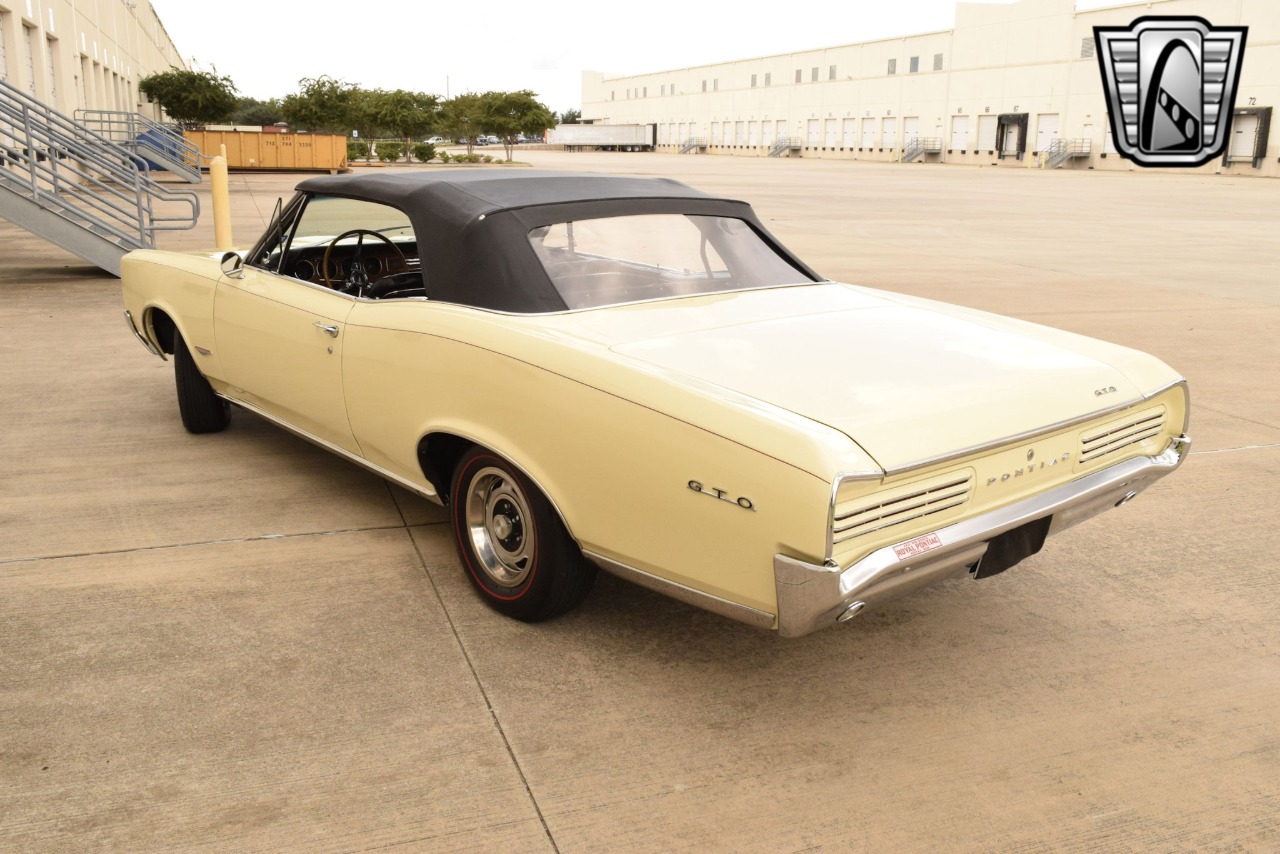 1966 Pontiac GTO 43