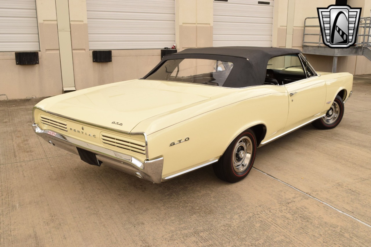1966 Pontiac GTO 48