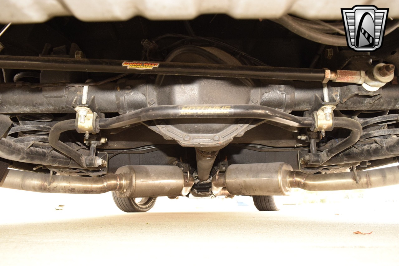 1965 Chevrolet Impala 15