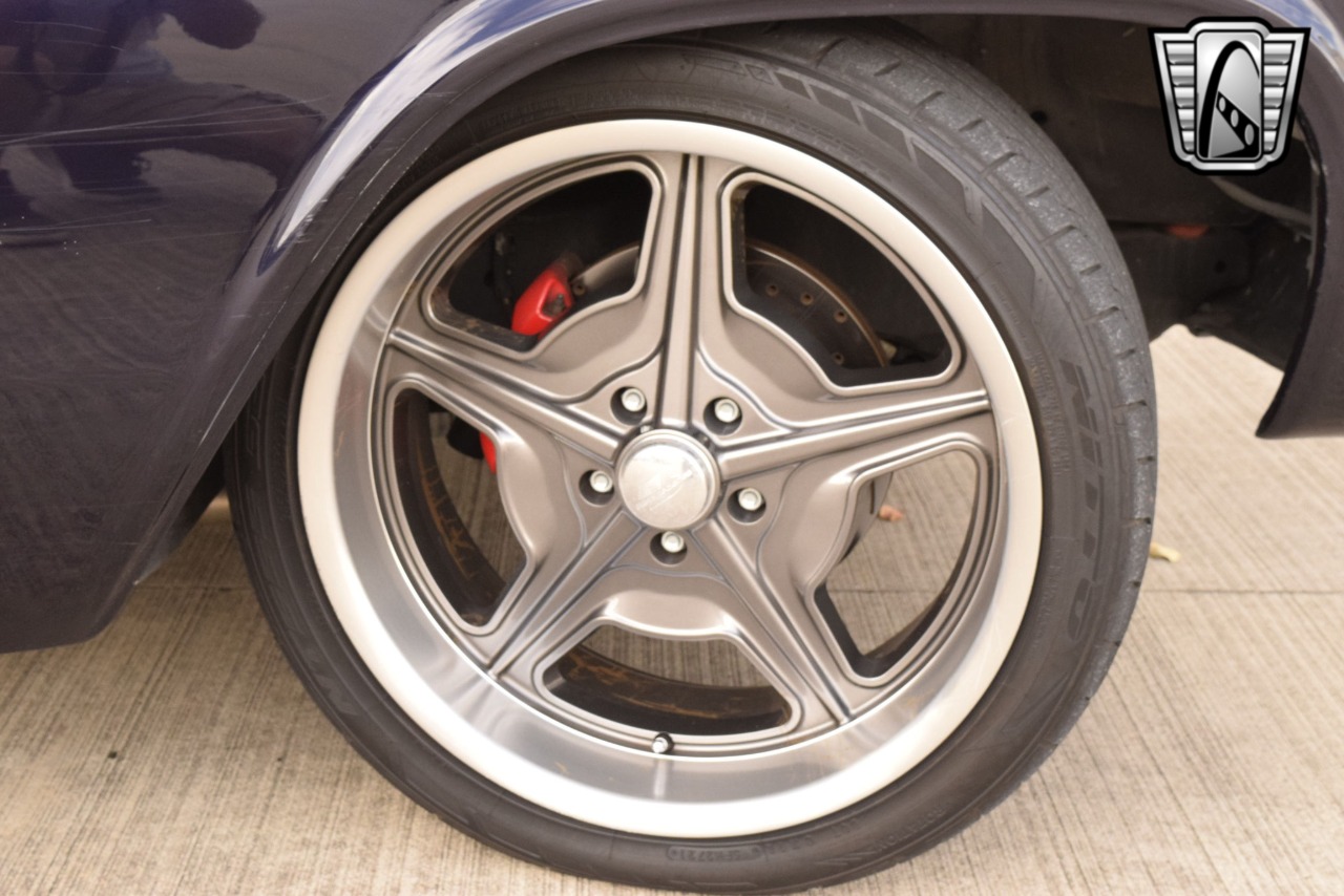 1965 Chevrolet Impala 10