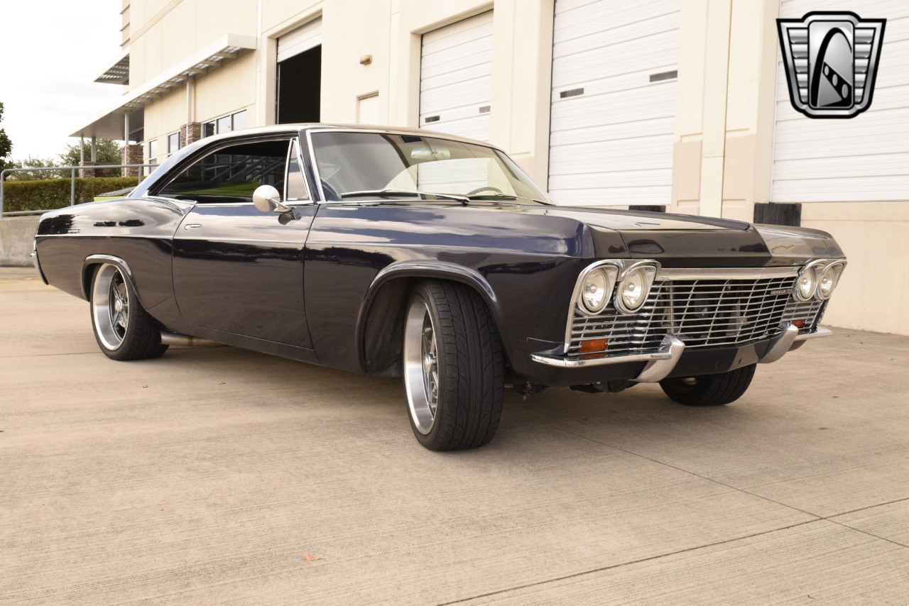 1965 Chevrolet Impala 6