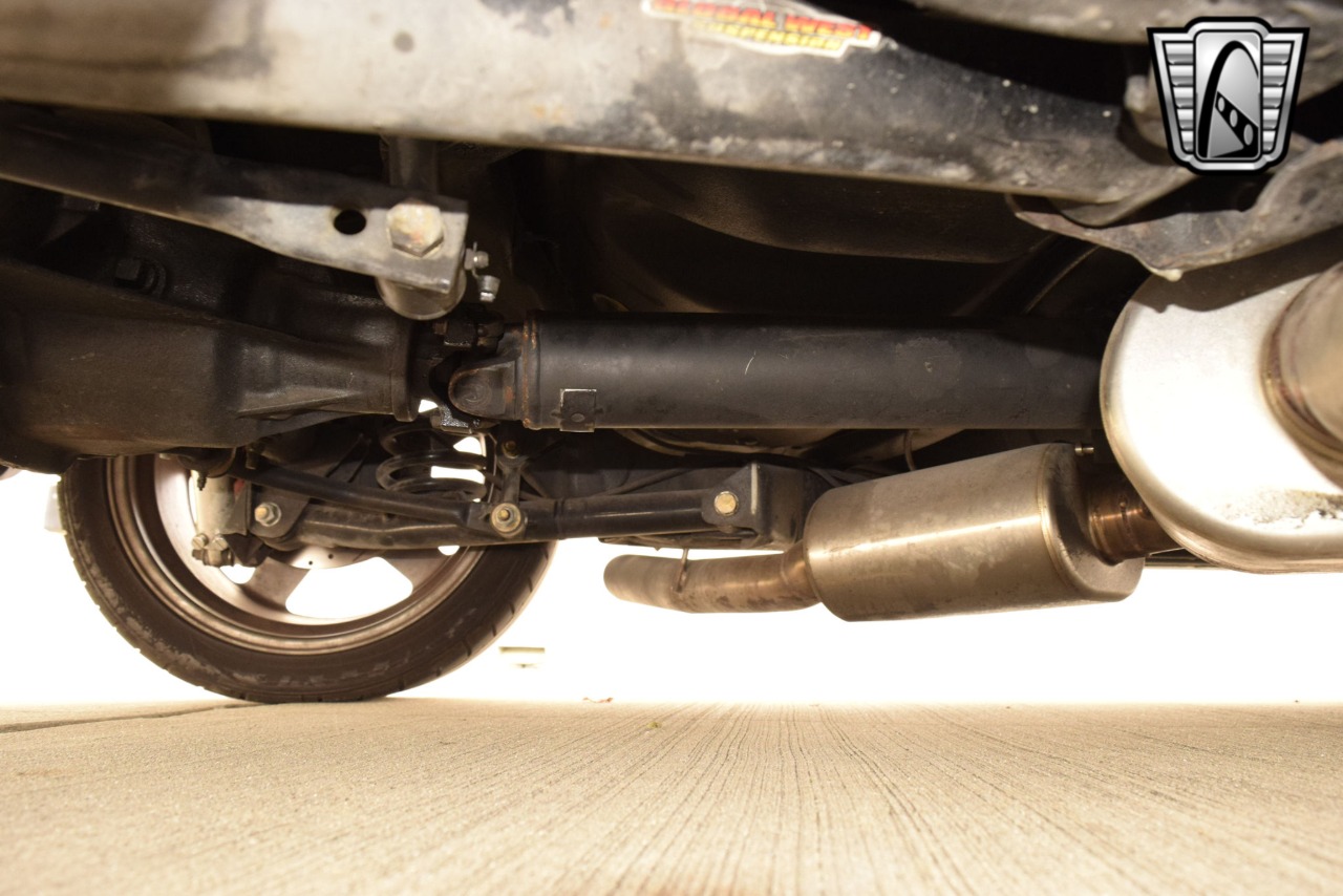 1965 Chevrolet Impala 16