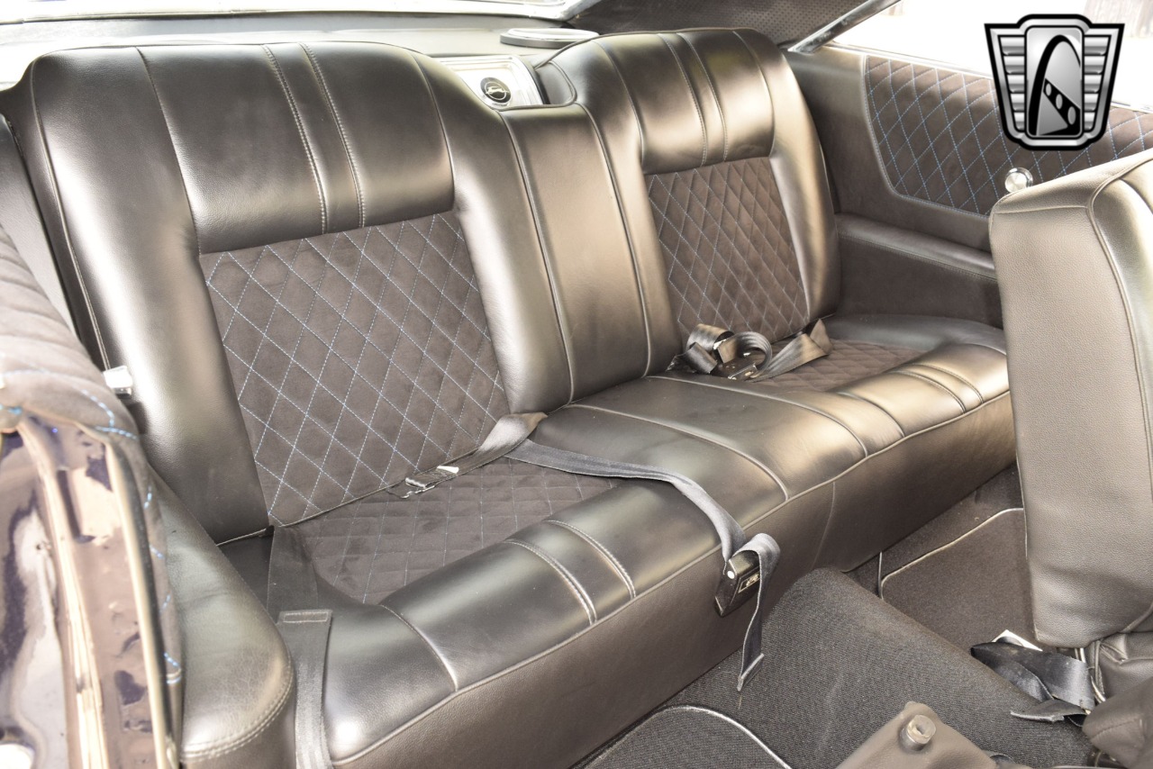 1965 Chevrolet Impala 27