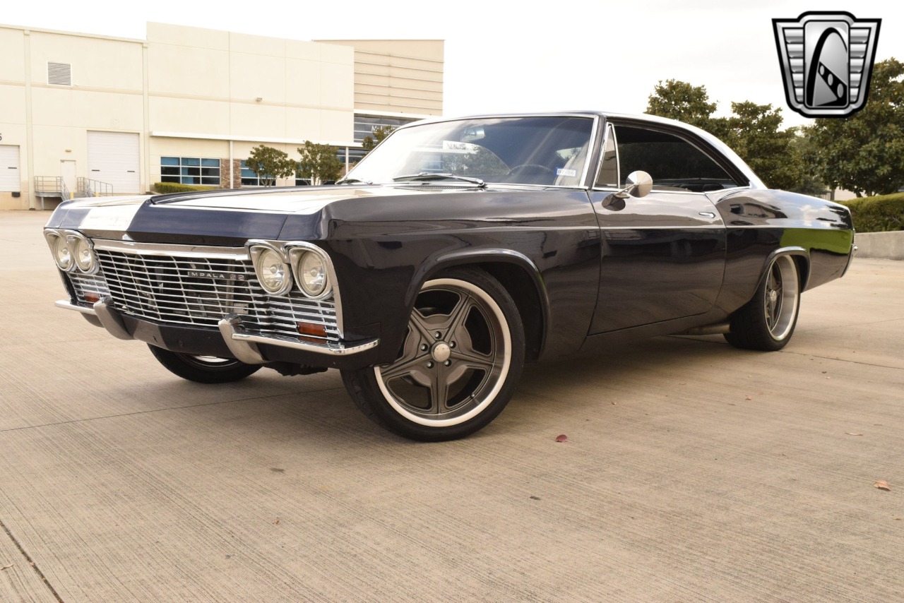 1965 Chevrolet Impala 7