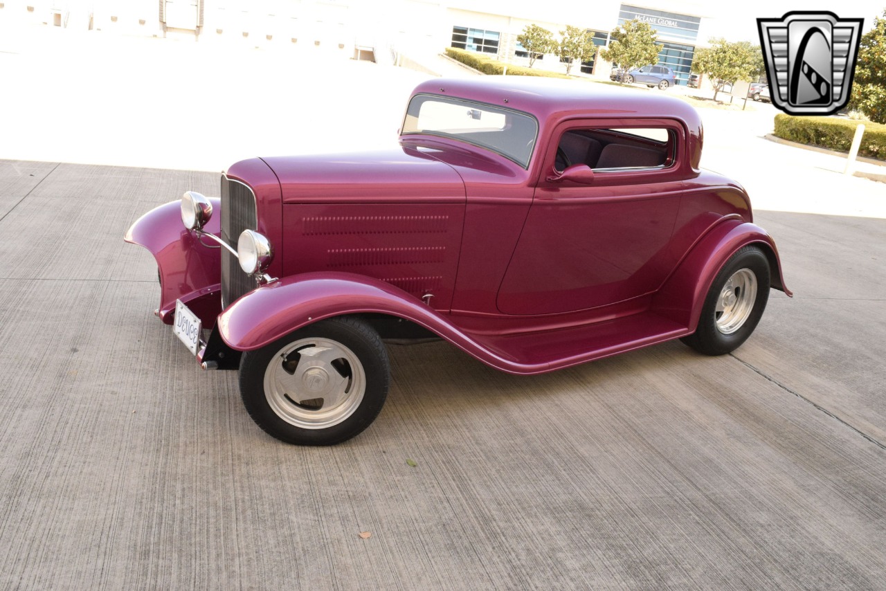 1932 Ford Roadster 32