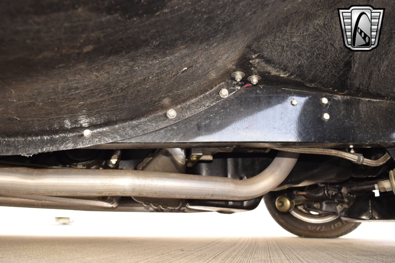 1932 Ford Roadster 94