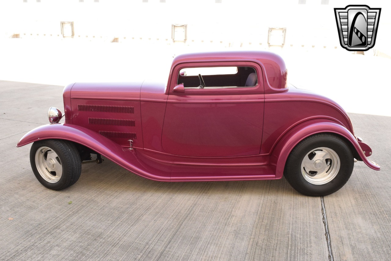 1932 Ford Roadster 2