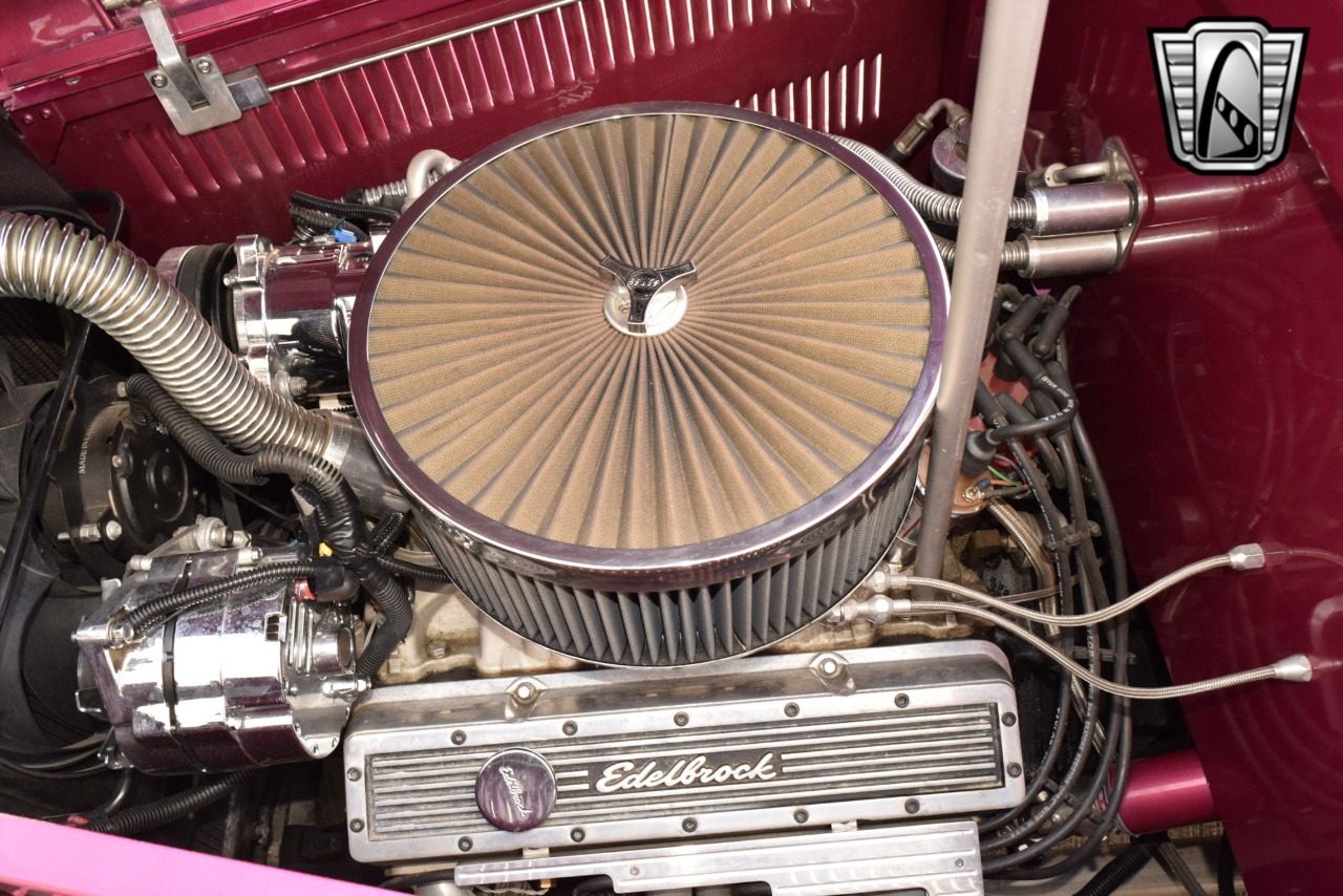 1932 Ford Roadster 98