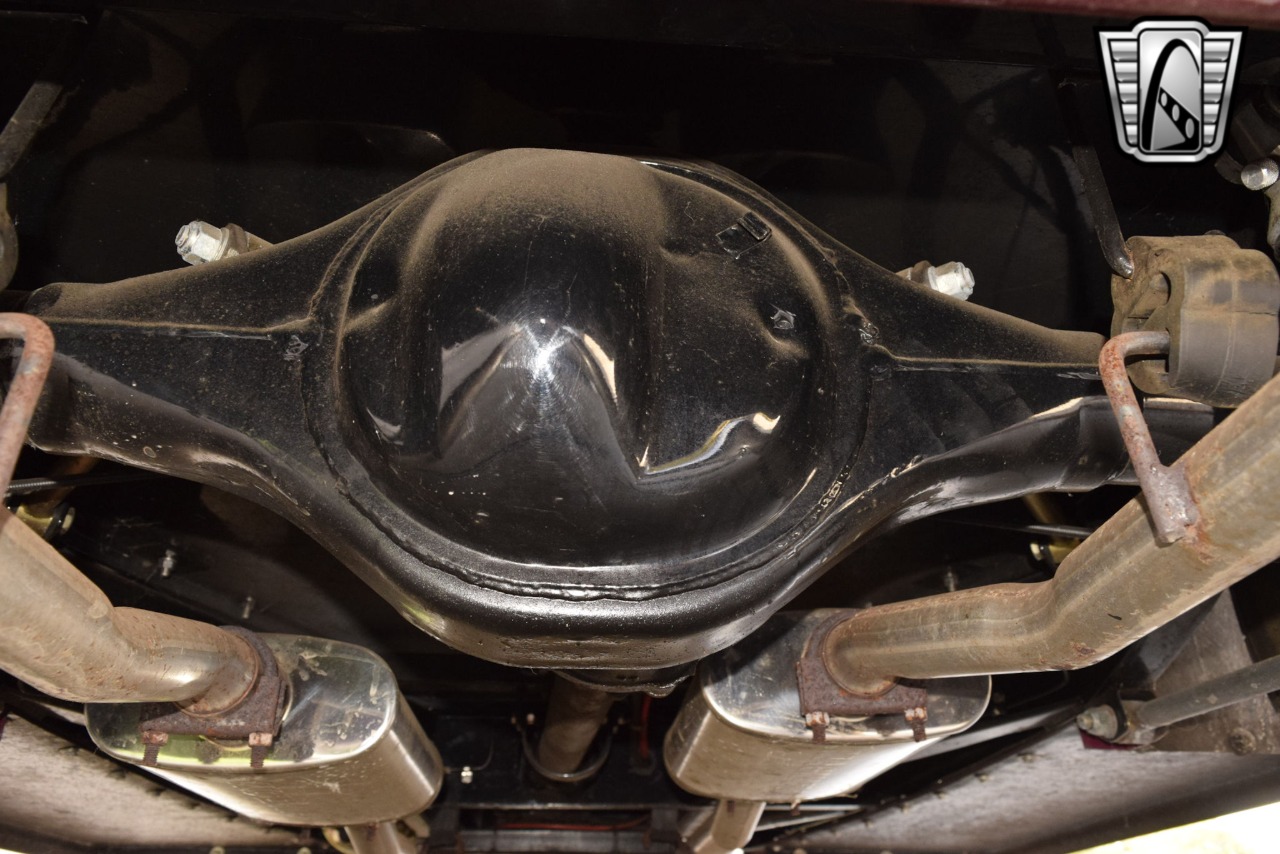 1932 Ford Roadster 85