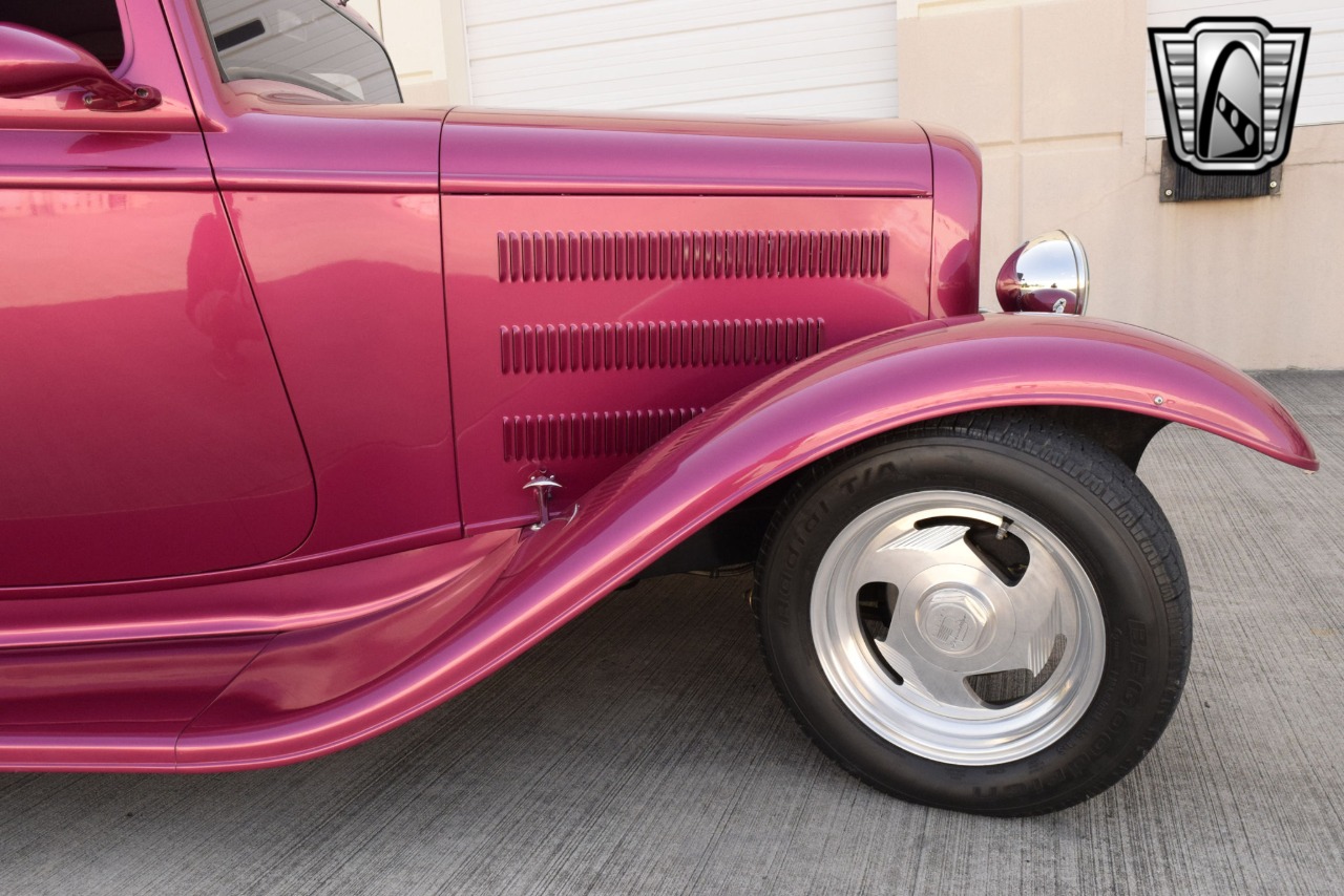 1932 Ford Roadster 67