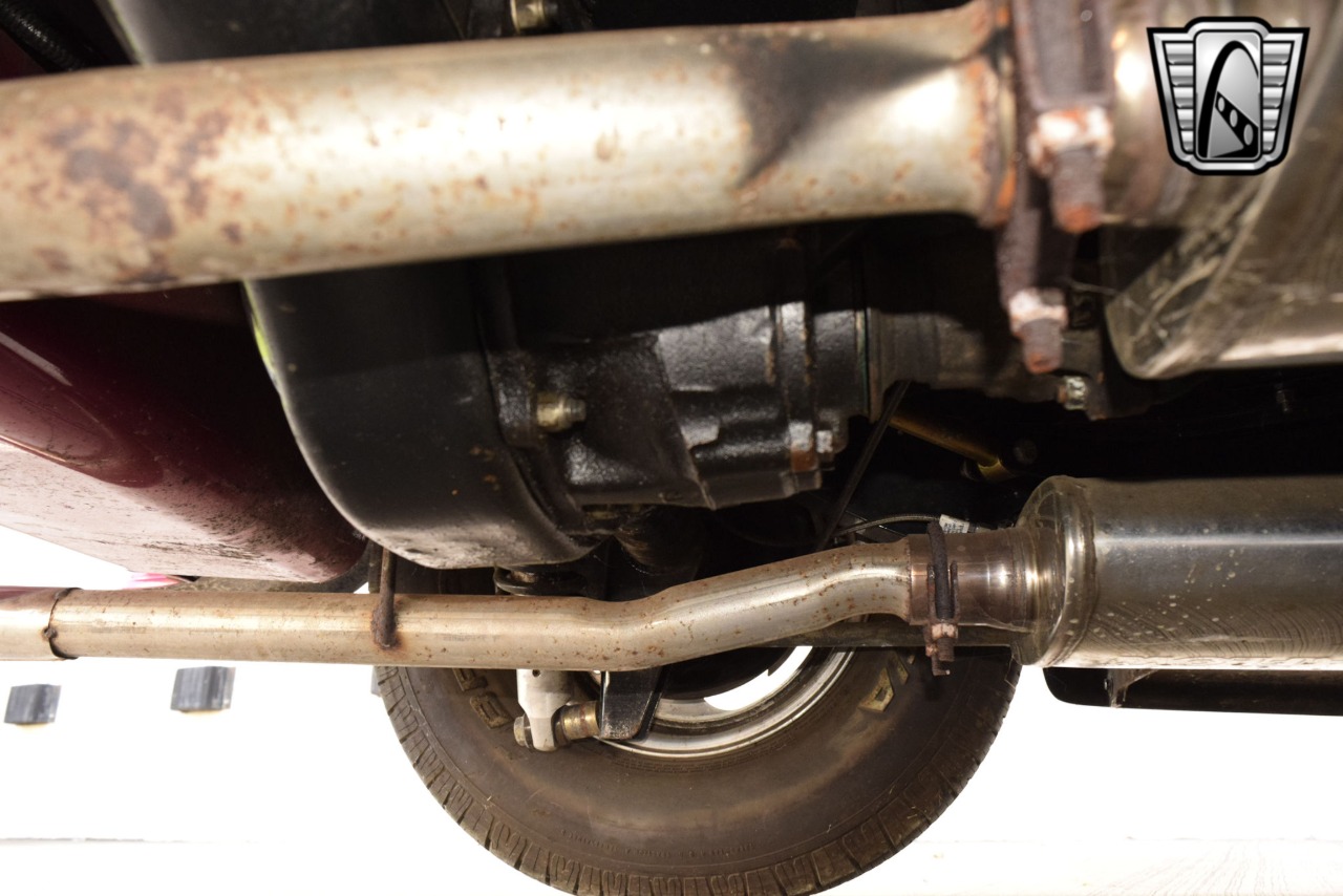 1932 Ford Roadster 90