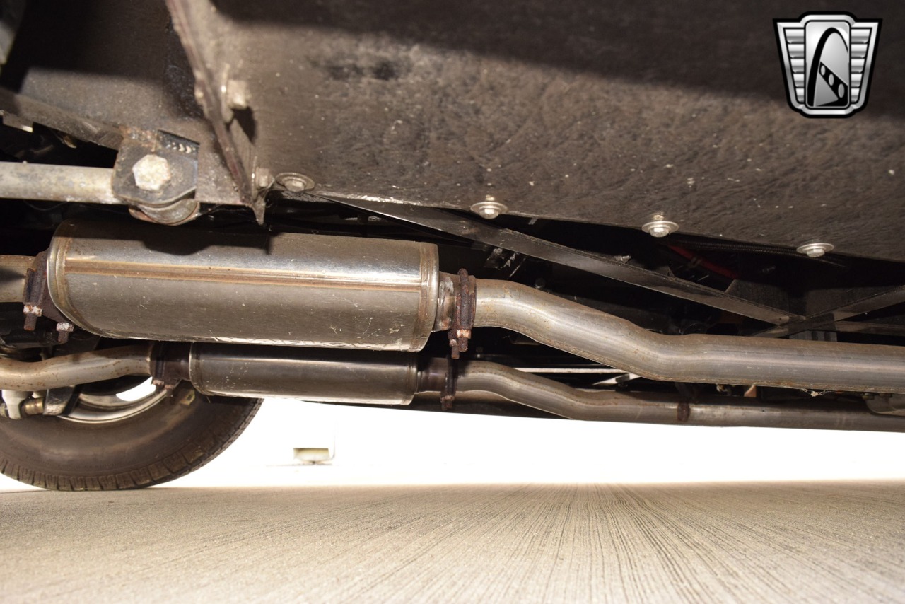 1932 Ford Roadster 91