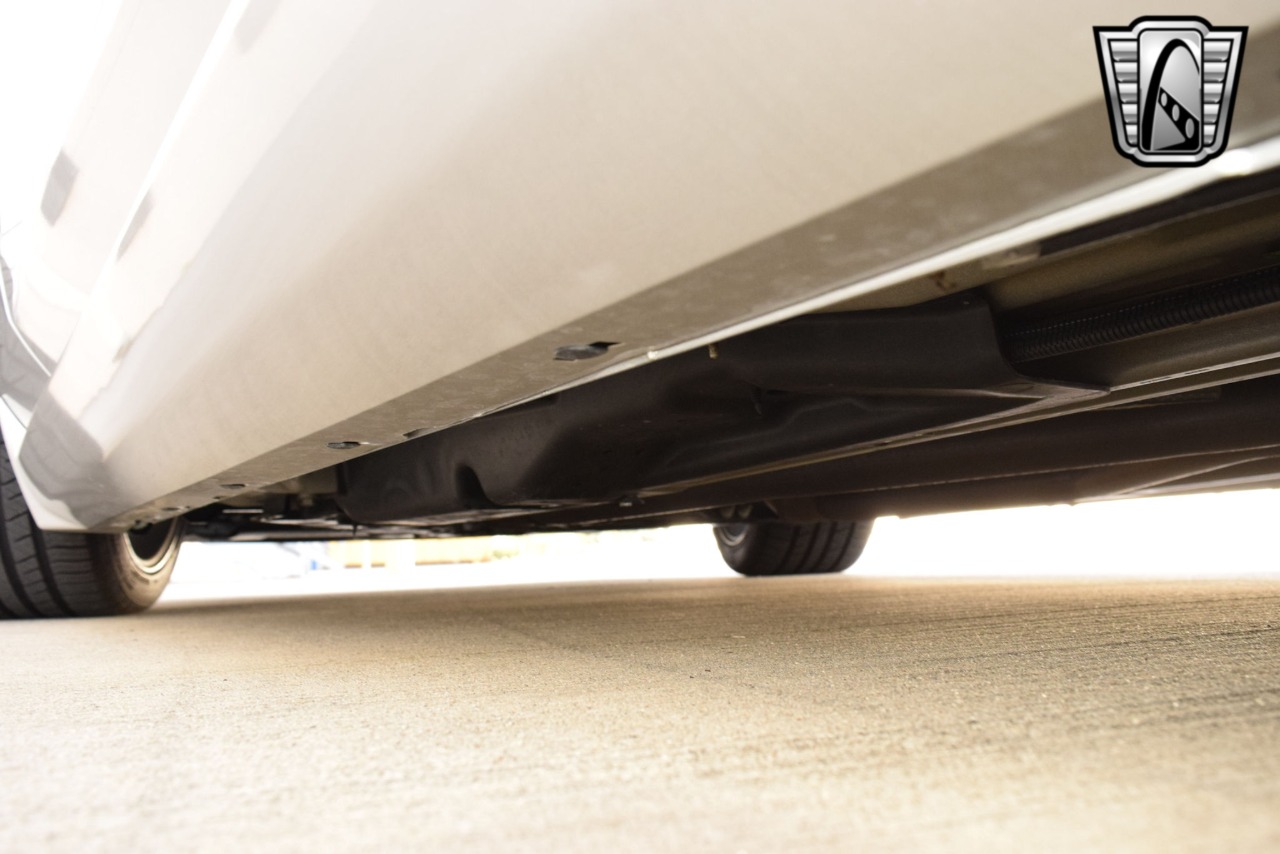 2009 Ford Mustang 84