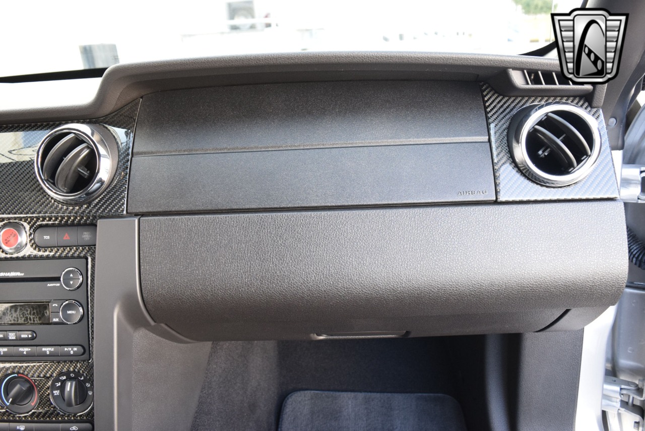 2009 Ford Mustang 26