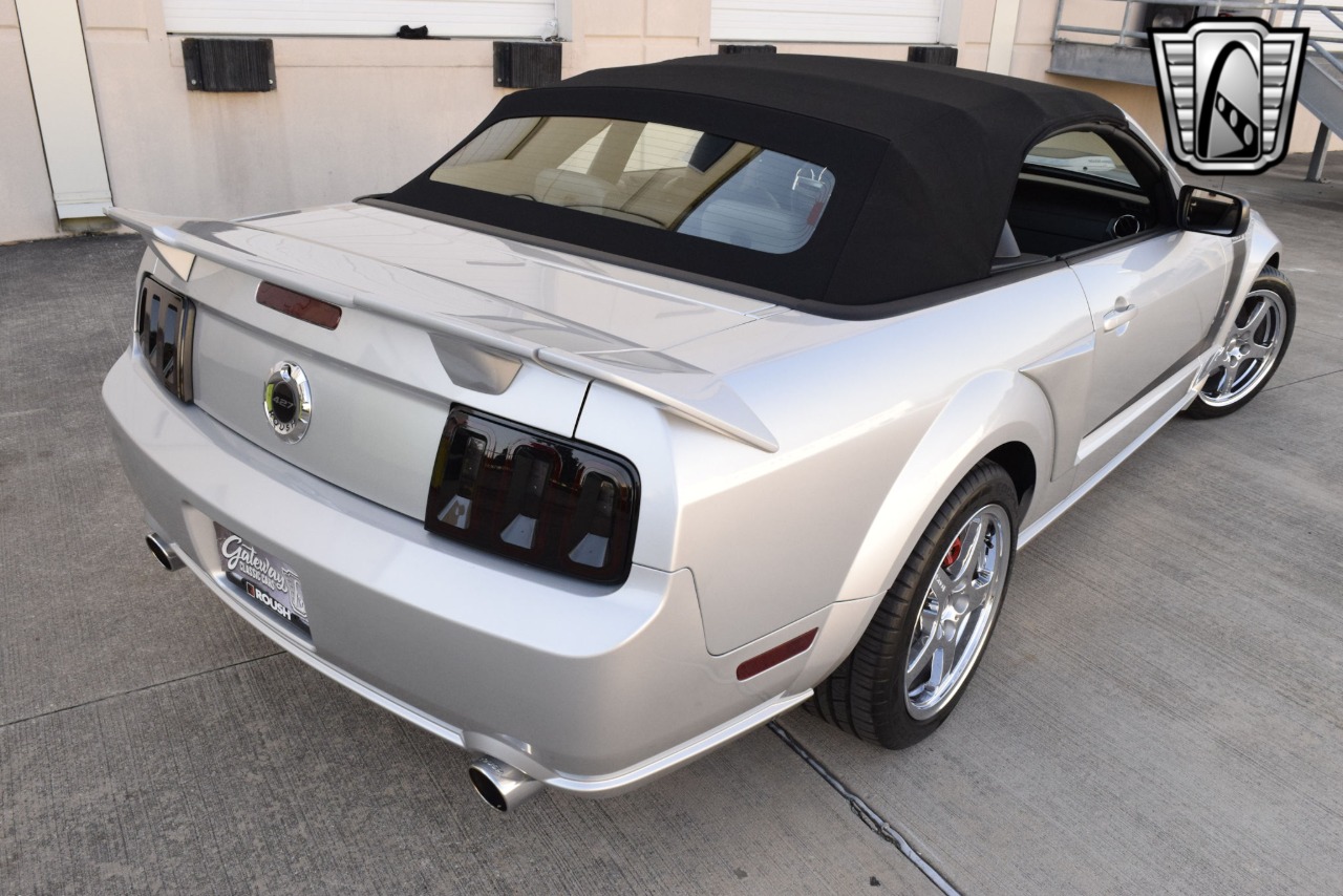 2009 Ford Mustang 11