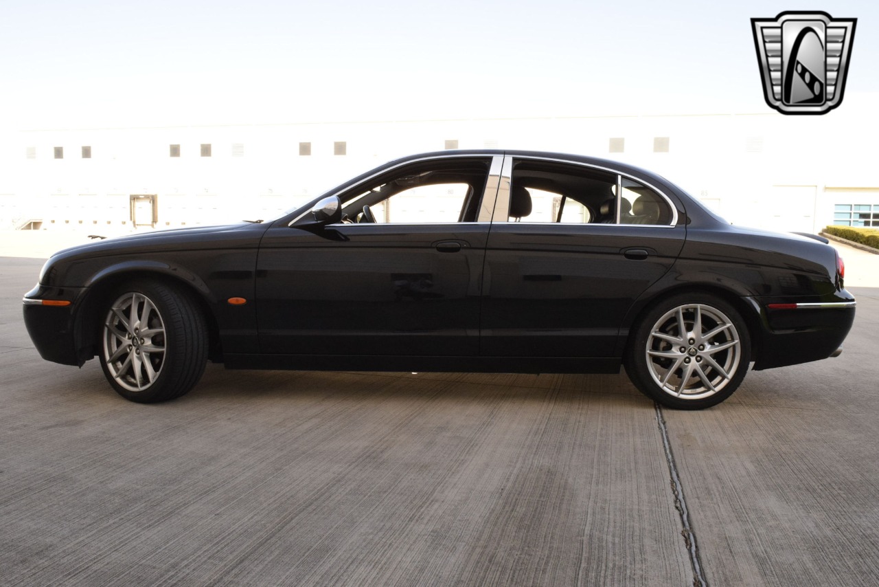 2008 Jaguar S-Type 34