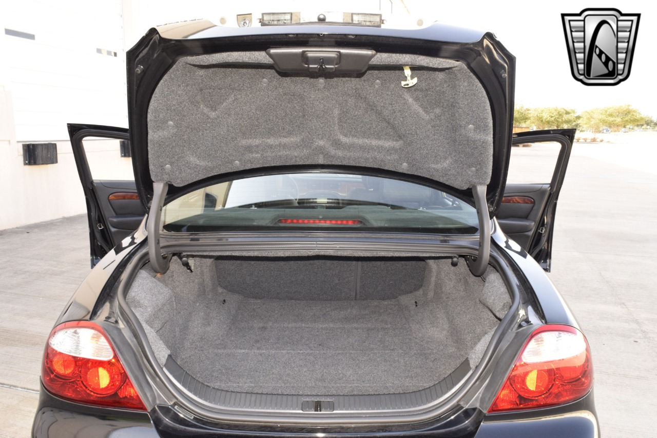 2008 Jaguar S-Type 29