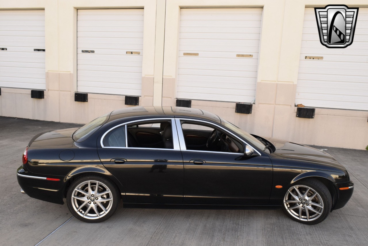 2008 Jaguar S-Type 42