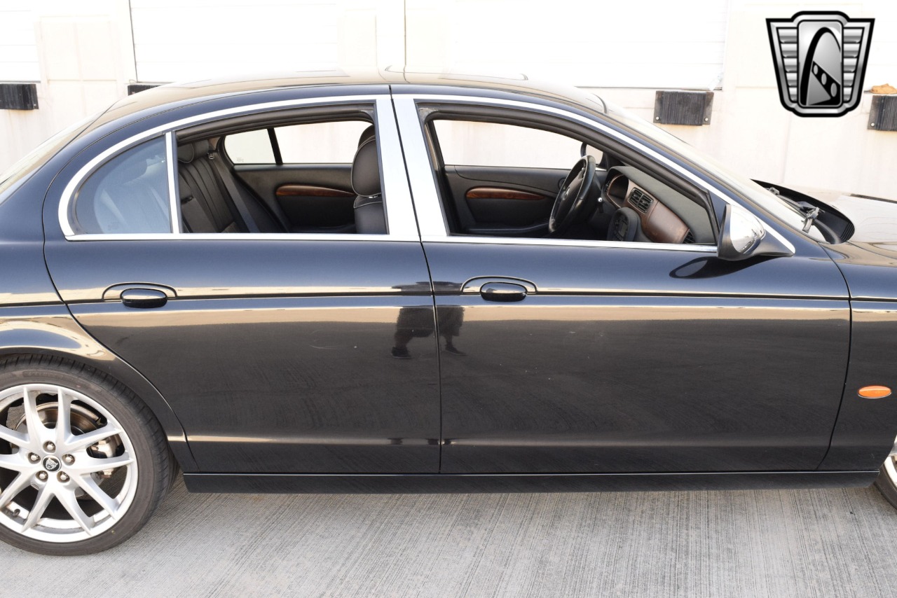 2008 Jaguar S-Type 64