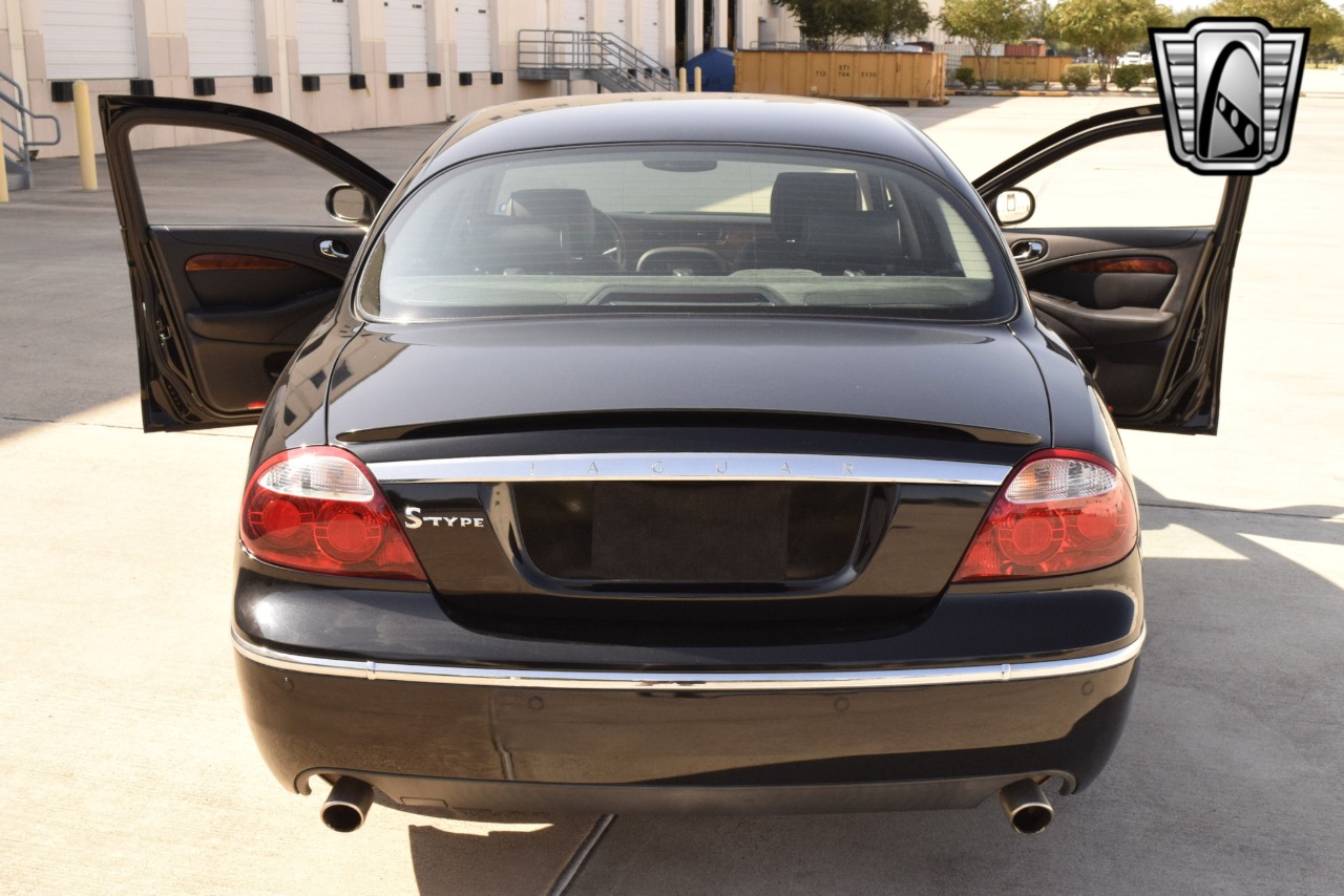 2008 Jaguar S-Type 31