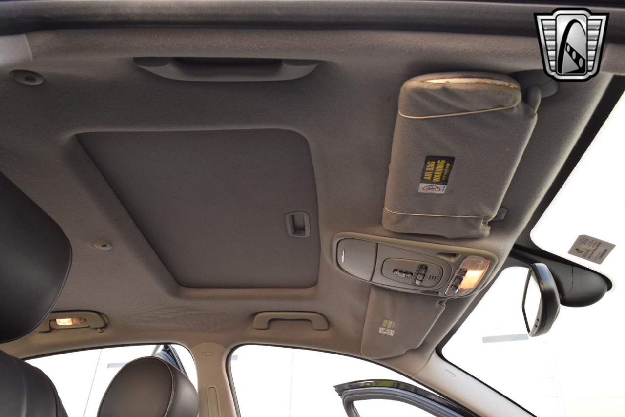 2008 Jaguar S-Type 26