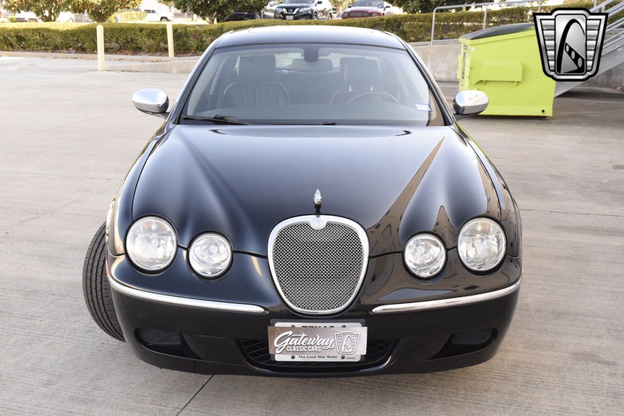 2008 Jaguar S-Type 47