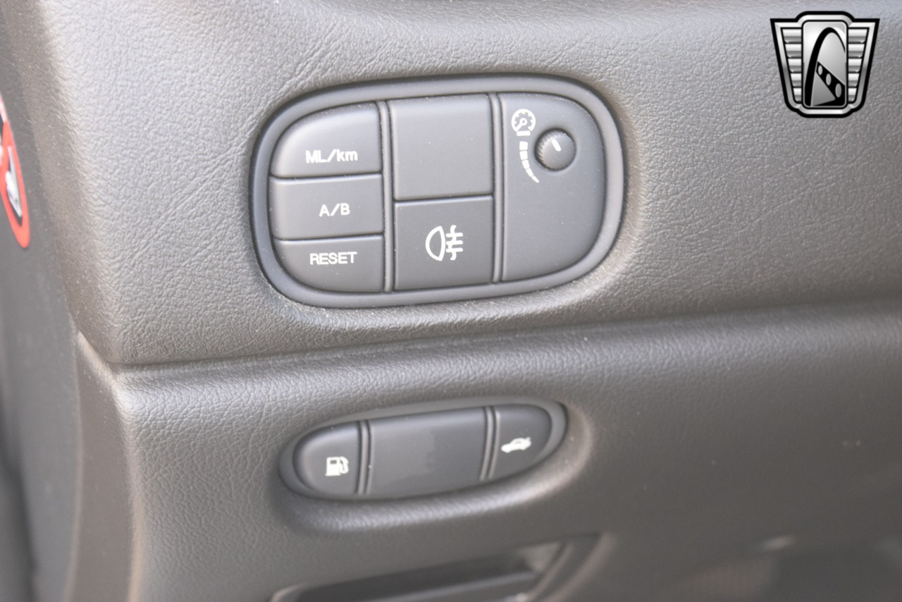 2008 Jaguar S-Type 22