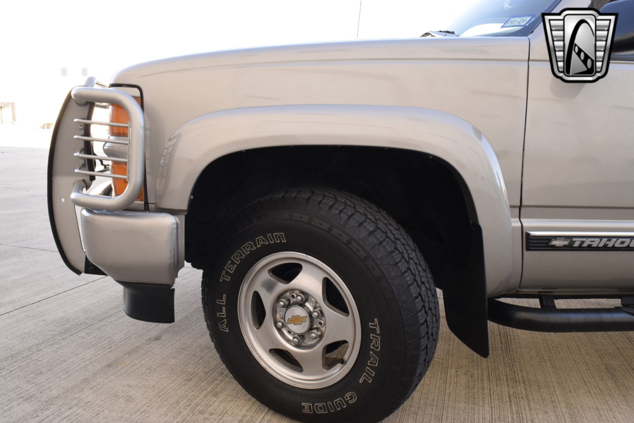 2000 Chevrolet Tahoe 52