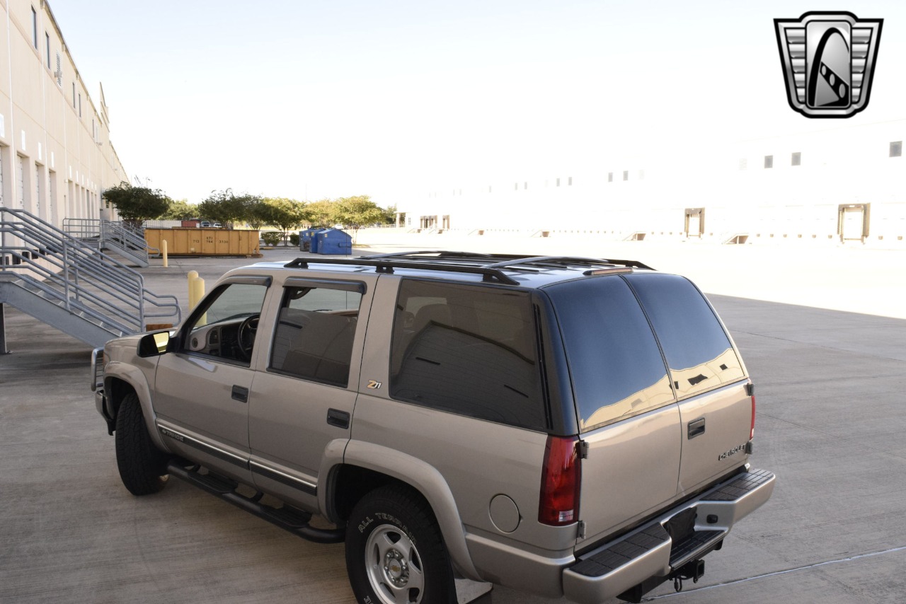 2000 Chevrolet Tahoe 35