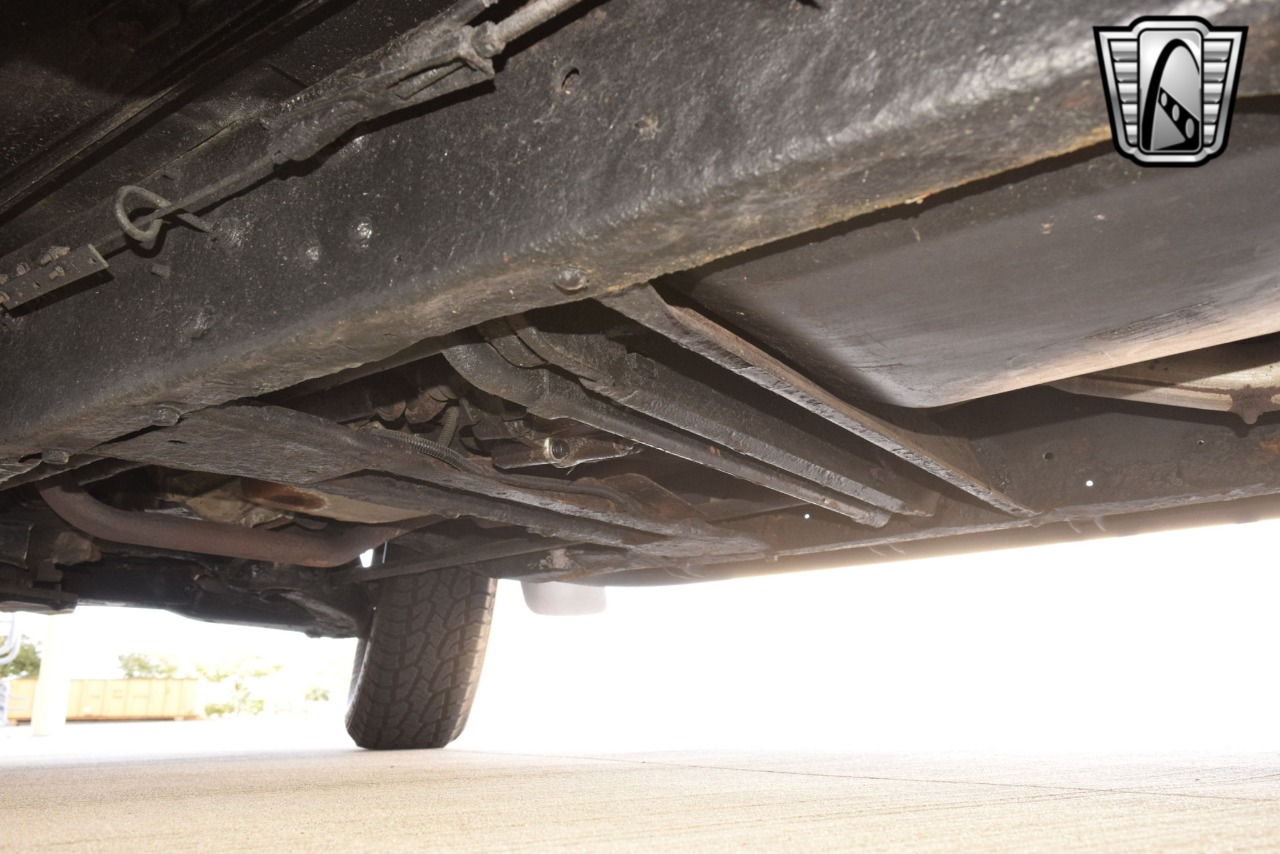 2000 Chevrolet Tahoe 76