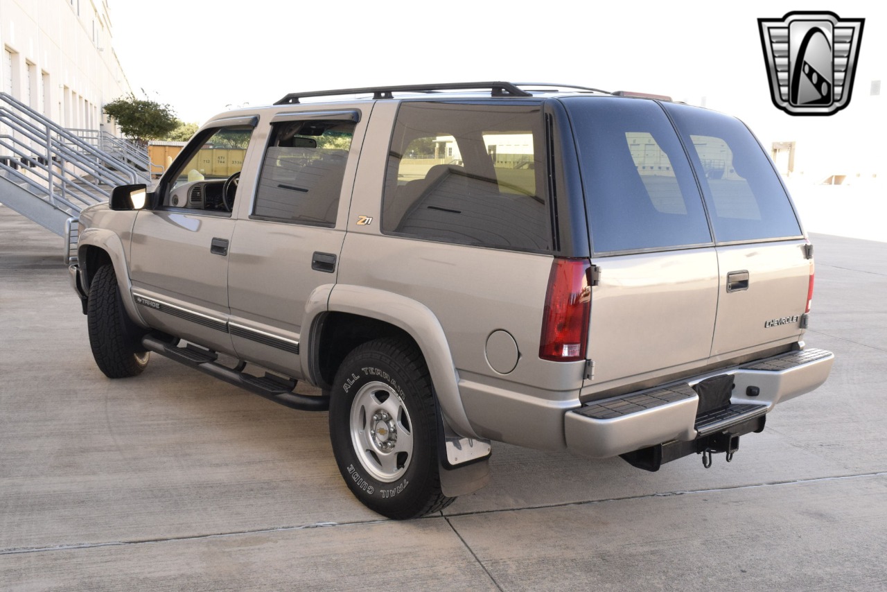 2000 Chevrolet Tahoe 36