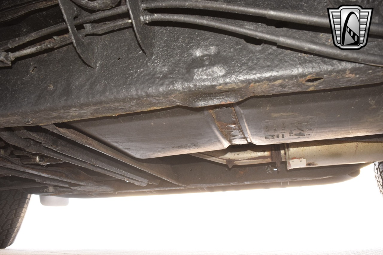 2000 Chevrolet Tahoe 77