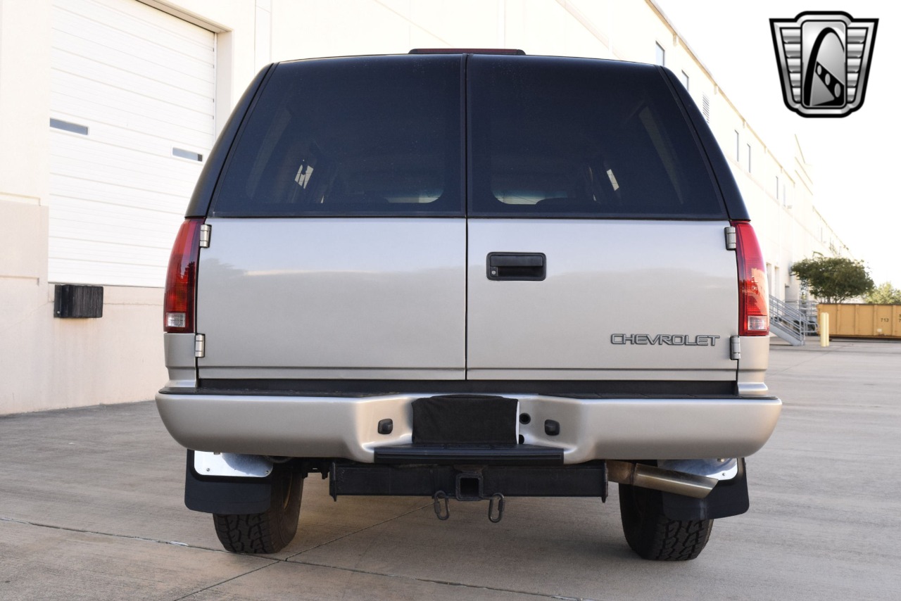 2000 Chevrolet Tahoe 39