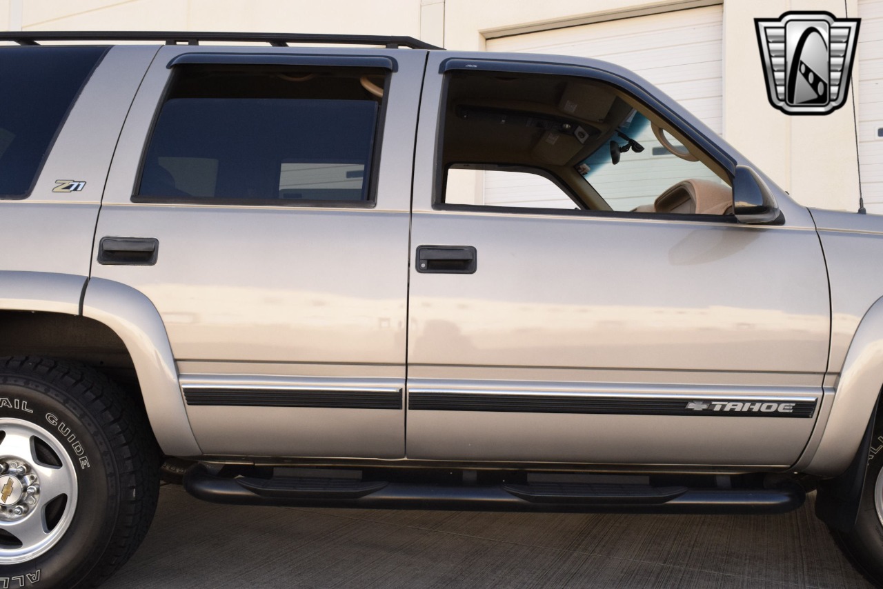 2000 Chevrolet Tahoe 64