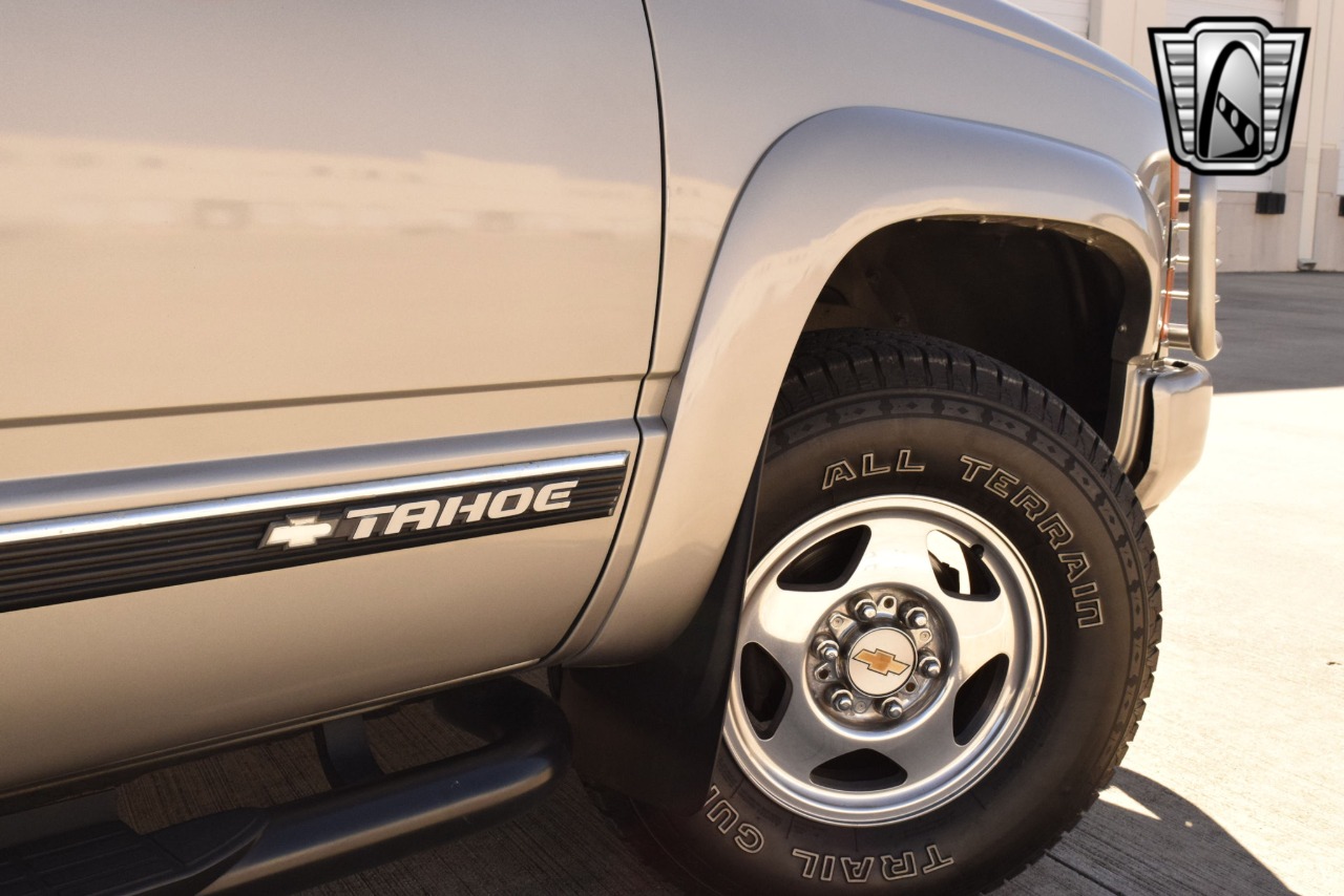 2000 Chevrolet Tahoe 31