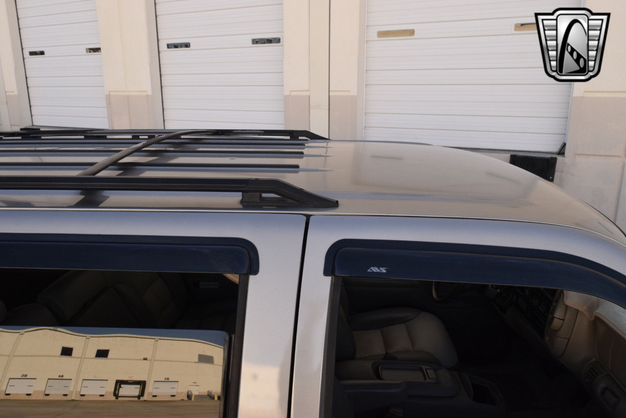 2000 Chevrolet Tahoe 10