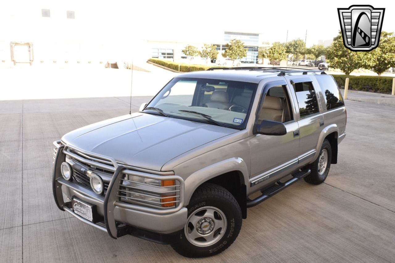 2000 Chevrolet Tahoe 49